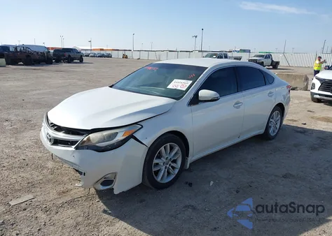 2014 Toyota Avalon Xle z USA, uszkodzony, nr VIN 4T1BK1EB4EU108605